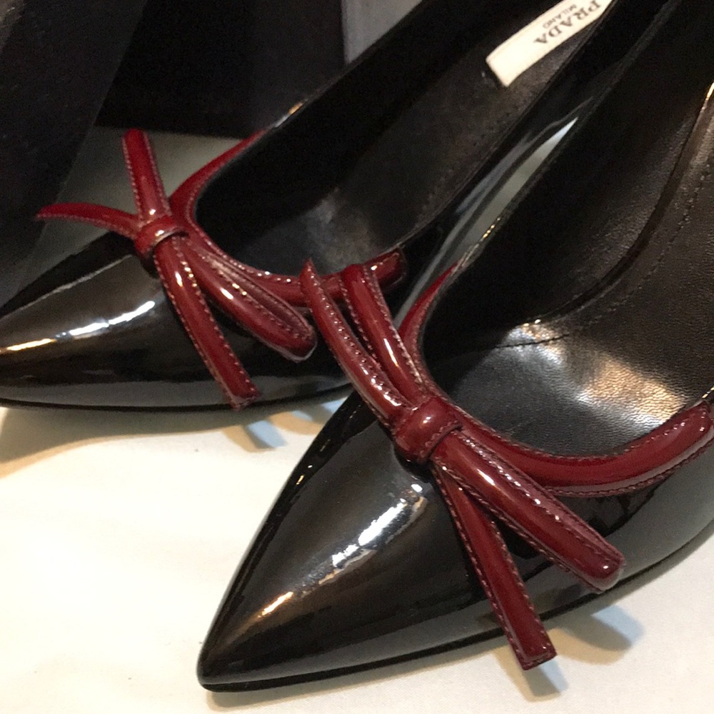 SOLD ⛔️Authentic PRADA Milano patent leather pump - Picture 3 of 7
